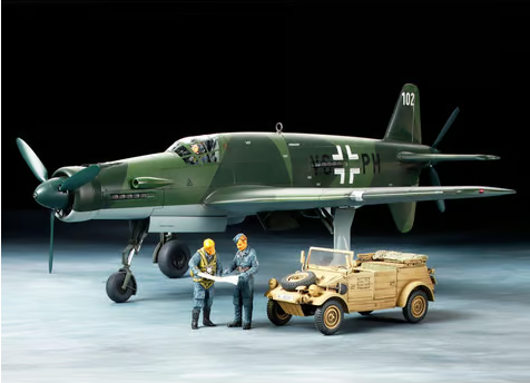Tamiya 1/48 Dornier Do 335 Pfeil & Kubelwagen Type 82 Model Set