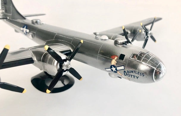 1/120 Boeing B-29 Superfortress Plastic Model Airplane Kit with Swivel Stand